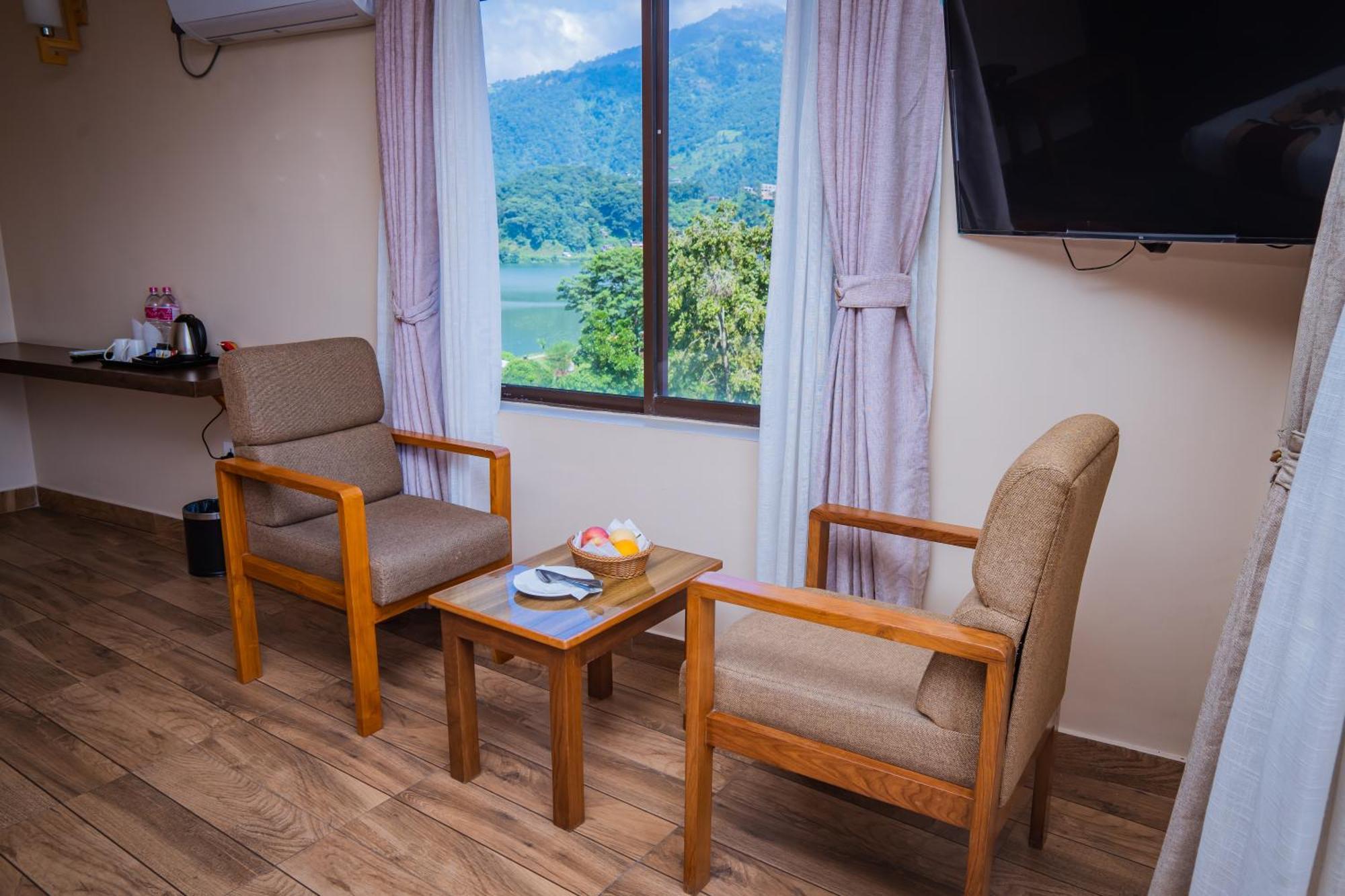Hotel Fewa Camp Покхара Екстер'єр фото
