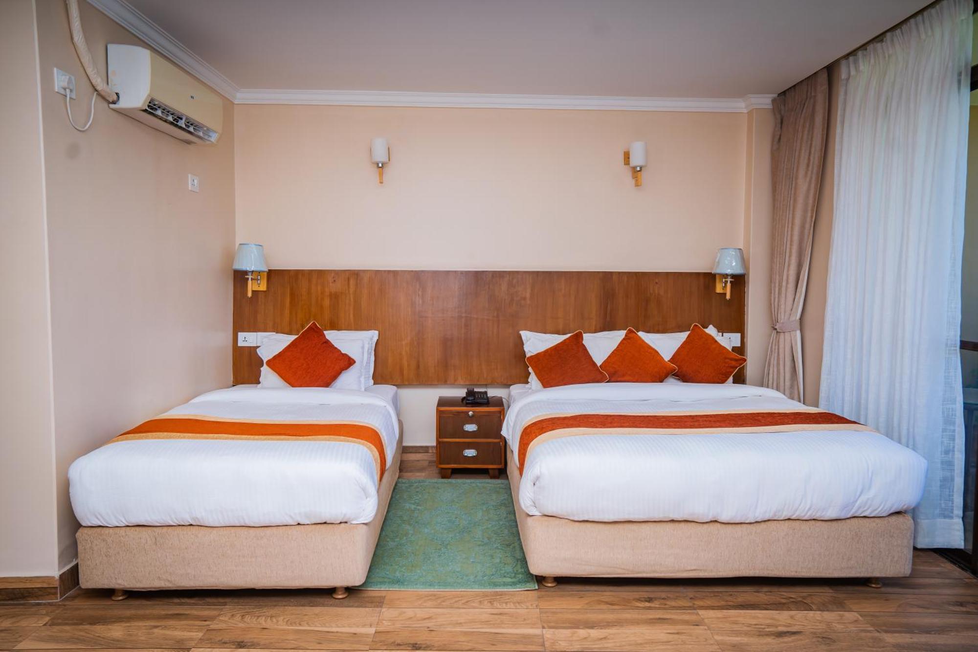 Hotel Fewa Camp Покхара Екстер'єр фото